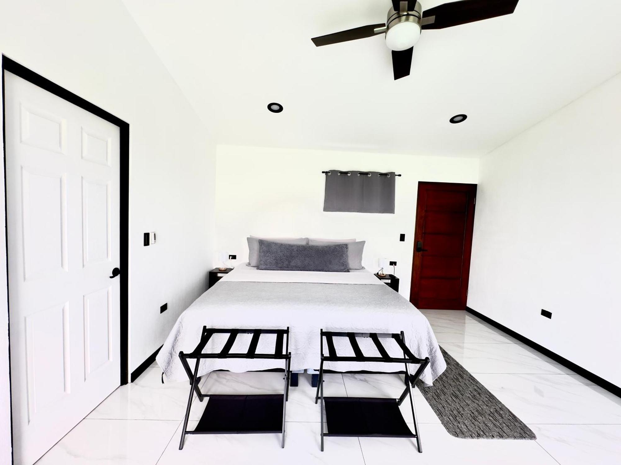 Black & White Apartments Monteverde Екстериор снимка