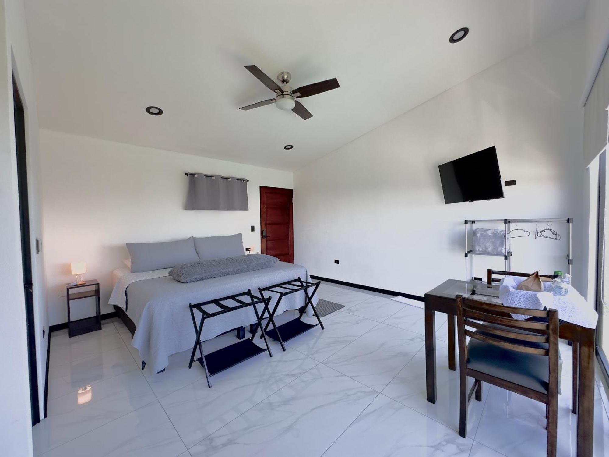 Black & White Apartments Monteverde Екстериор снимка